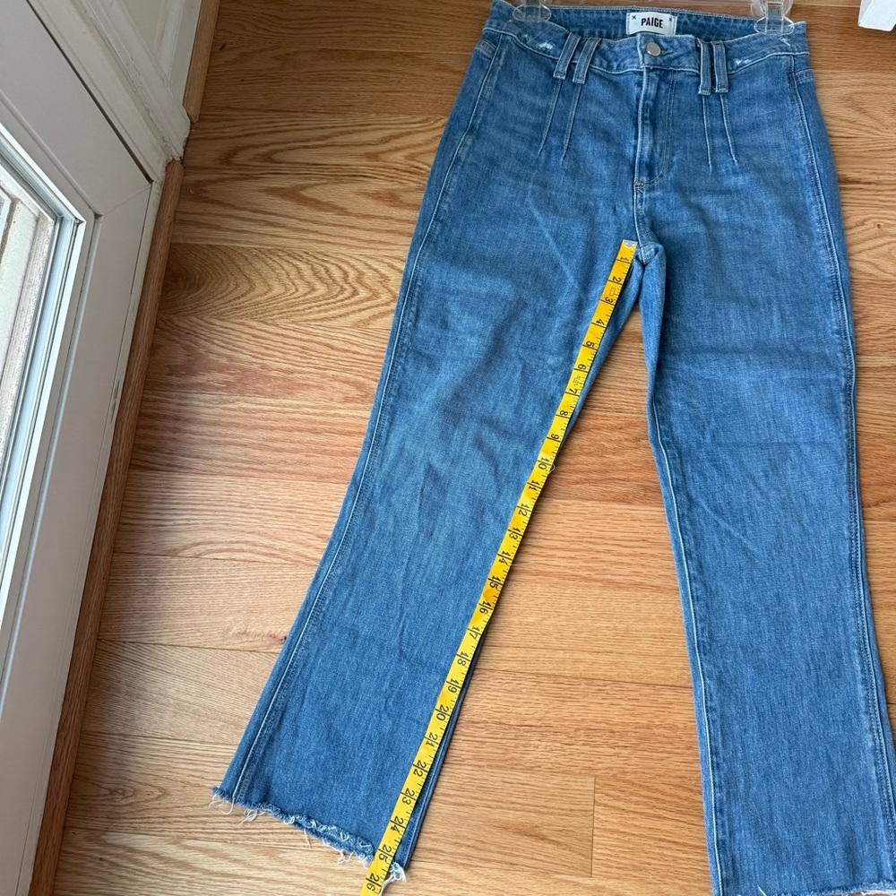 Paige Manhattan High Rise Cropped Jeans Front Seam Raw Hem Light Wash – Size 27 - Picture 7 of 8